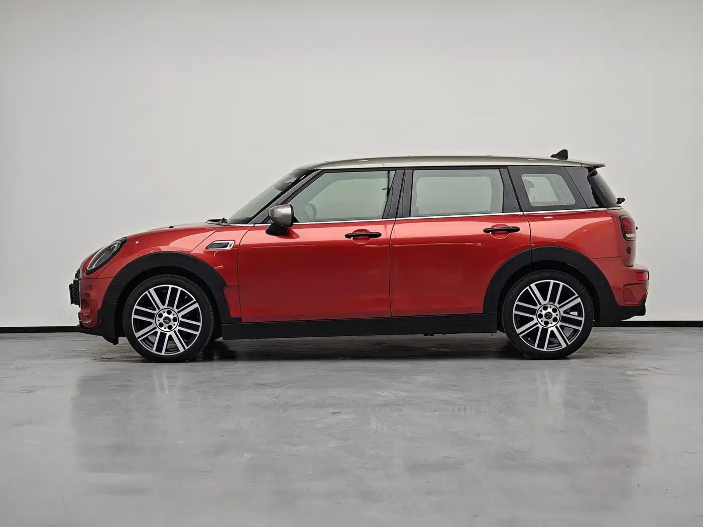 2023 MINI CLUBMAN 2.0T COOPER S Connoisseur — миниатюра 9