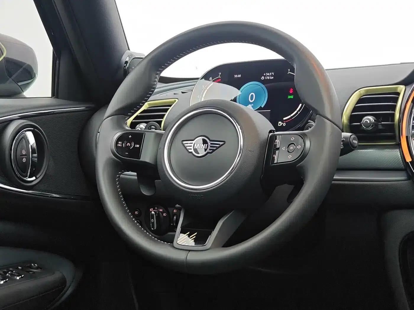 2023 MINI CLUBMAN 2.0T COOPER S Comfort Special Edition — миниатюра 14