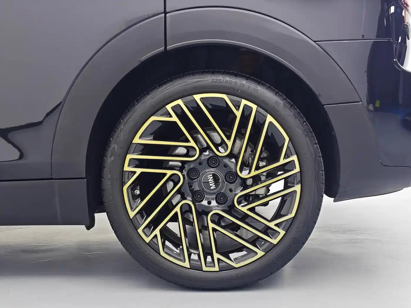 2023 MINI CLUBMAN 2.0T COOPER S Comfort Special Edition — миниатюра 15