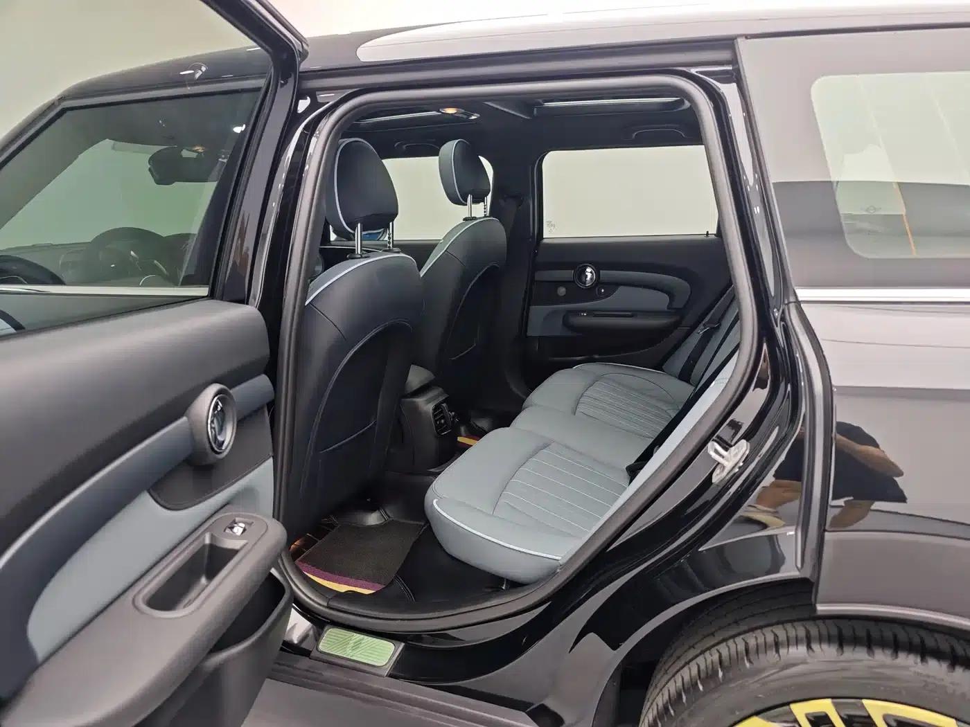 2023 MINI CLUBMAN 2.0T COOPER S Comfort Special Edition — миниатюра 17