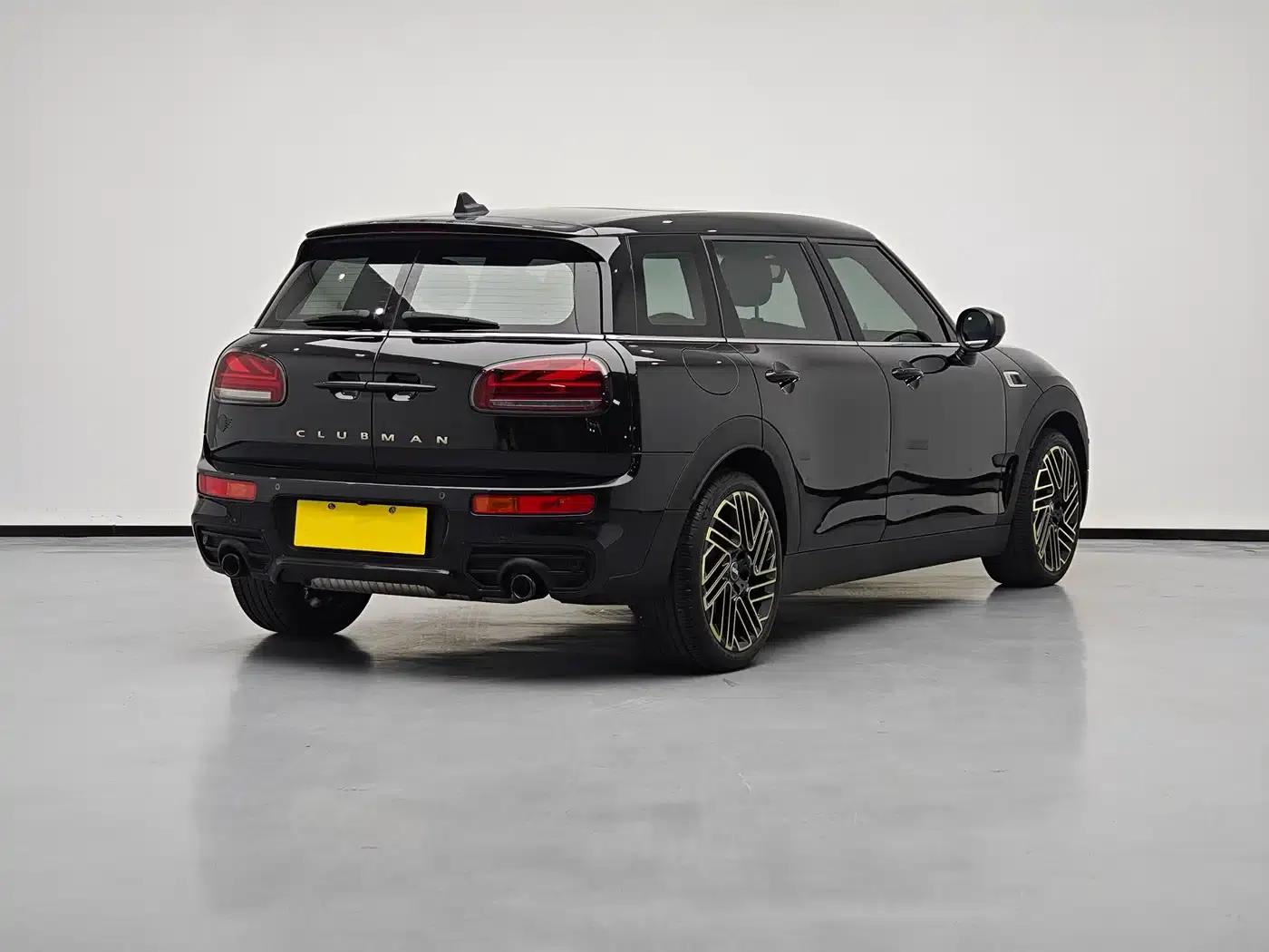 2023 MINI CLUBMAN 2.0T COOPER S Comfort Special Edition — миниатюра 4
