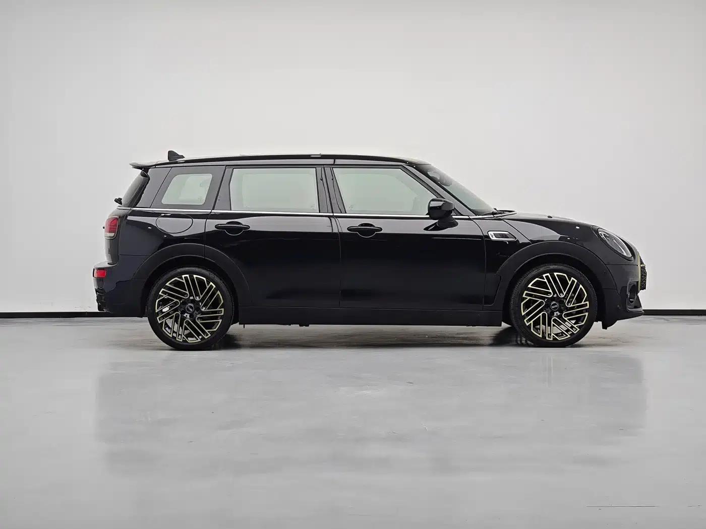 2023 MINI CLUBMAN 2.0T COOPER S Comfort Special Edition — миниатюра 9