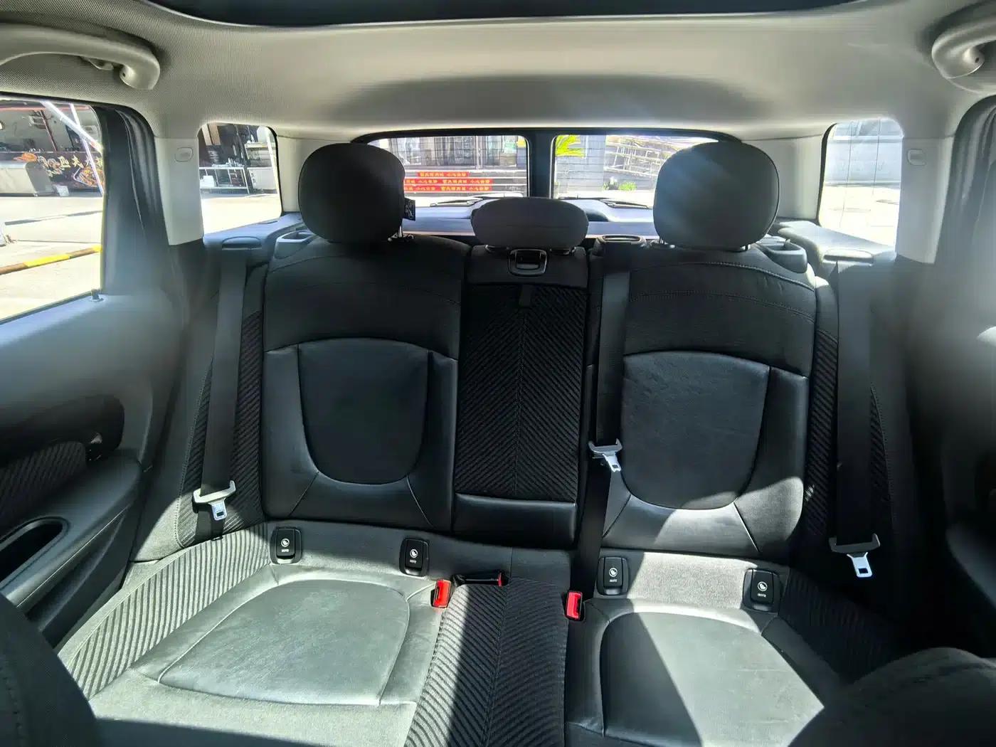 2016 MINI CLUBMAN 2.0T COOPER S — миниатюра 17