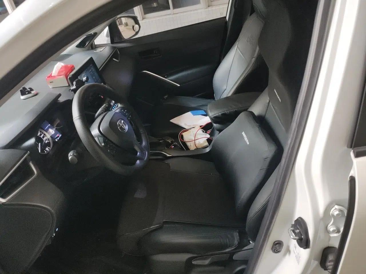 Toyota Corolla Cross 2022 2.0L Elite Edition — миниатюра 15