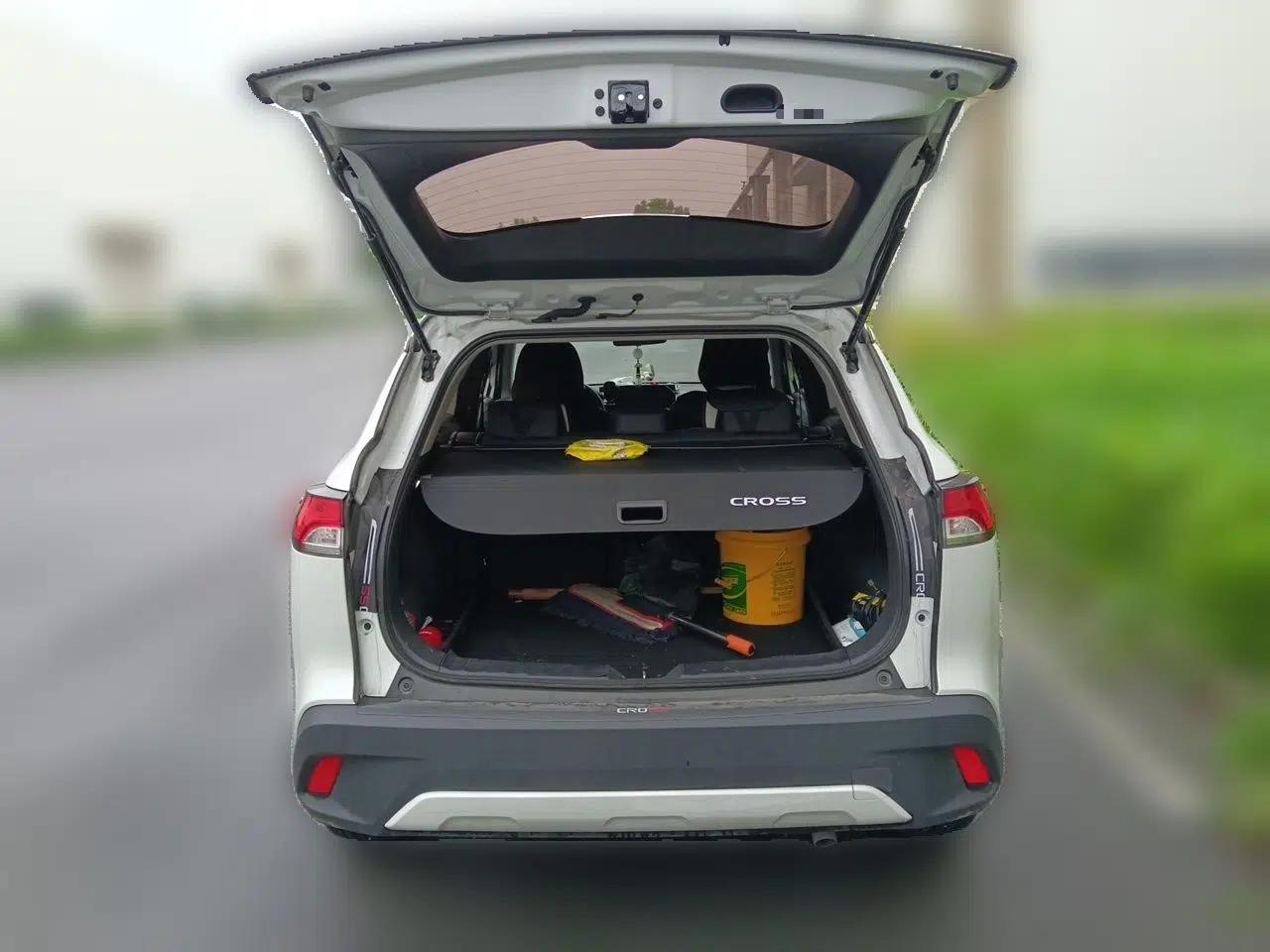 Toyota Corolla Cross 2024 2.0L Pioneer Edition — миниатюра 19