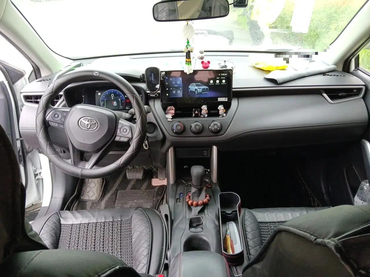 Toyota Corolla Cross 2024 2.0L Pioneer Edition — миниатюра 9