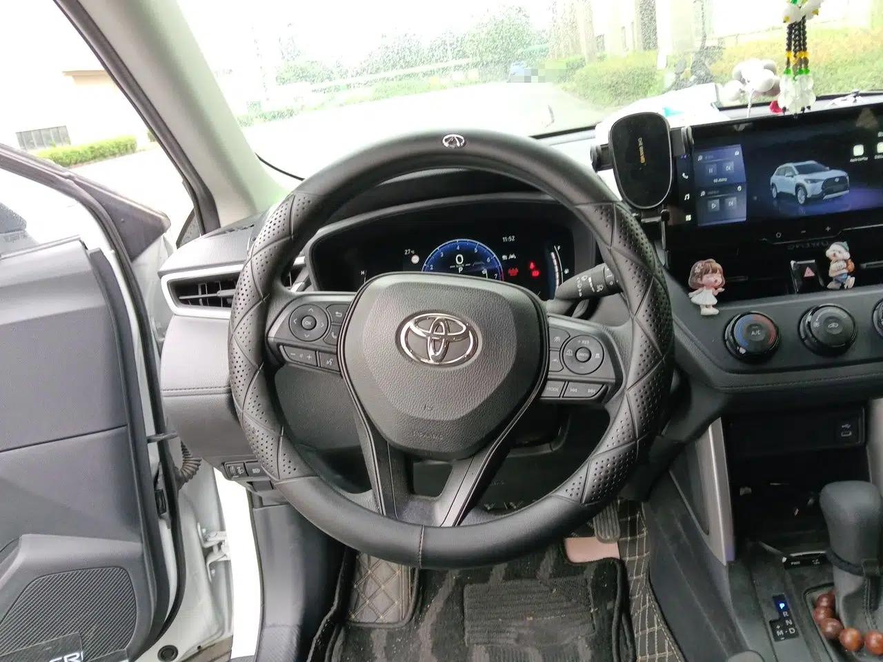 Toyota Corolla Cross 2024 2.0L Pioneer Edition — миниатюра 10