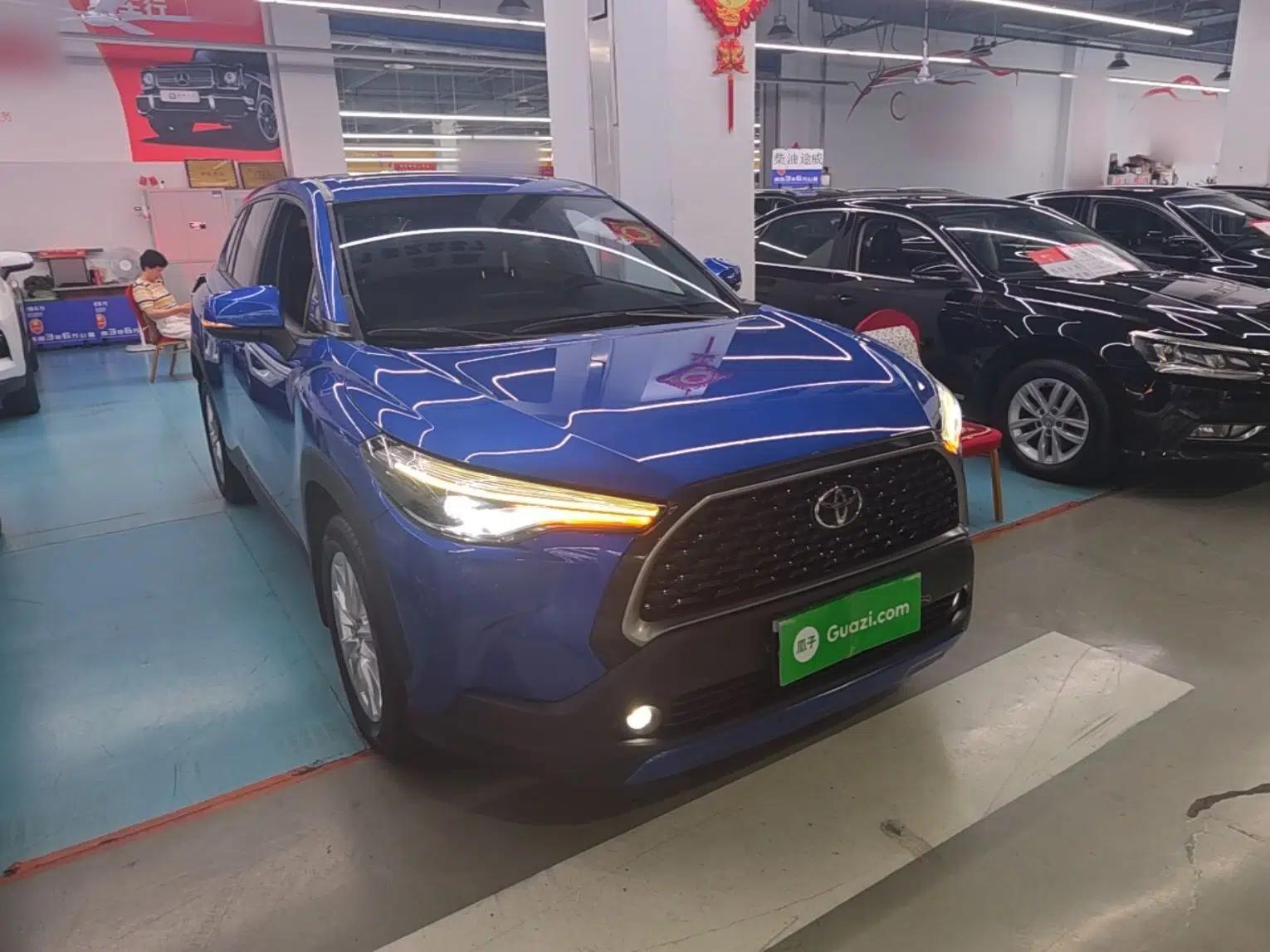 Toyota Corolla Cross 2022 2.0L Luxury Edition — миниатюра 3