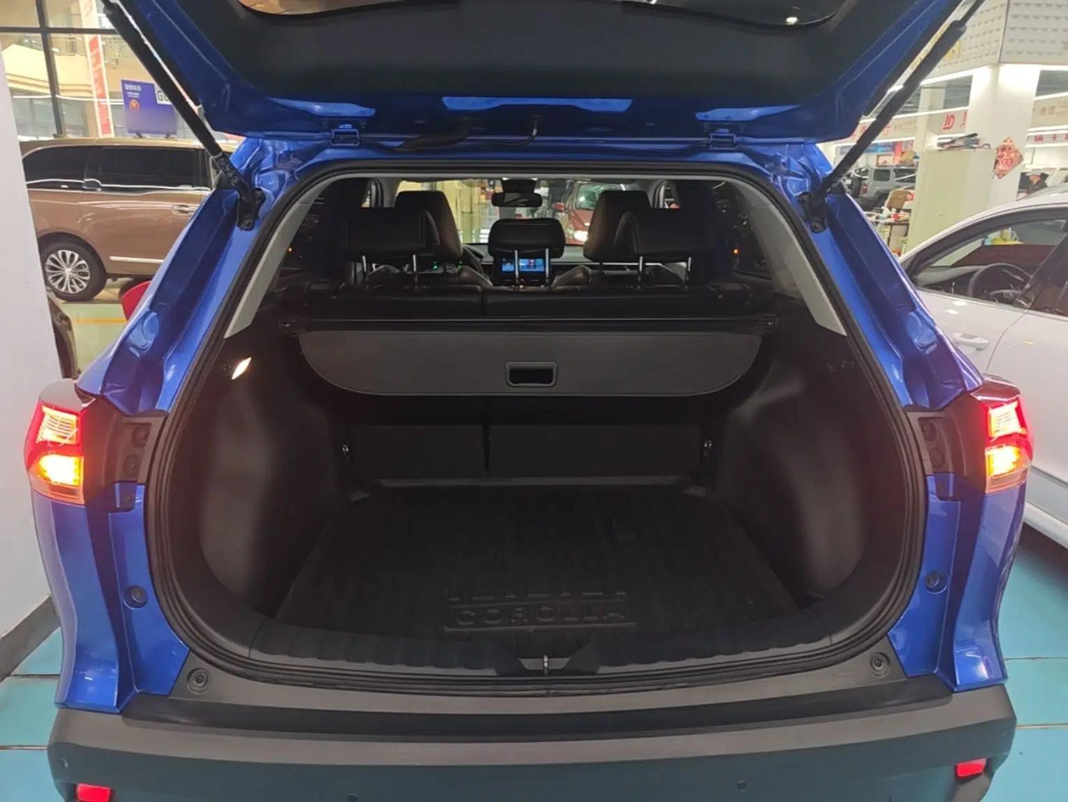 Toyota Corolla Cross 2022 2.0L Luxury Edition — миниатюра 22