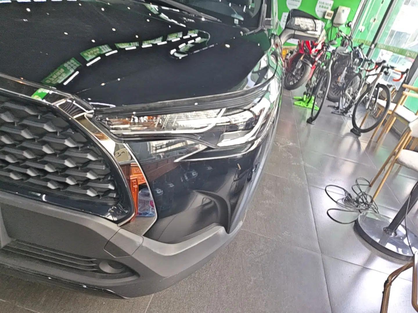 Toyota Corolla Cross 2023 Dual-Motor 2.0L Pioneer Edition — миниатюра 8