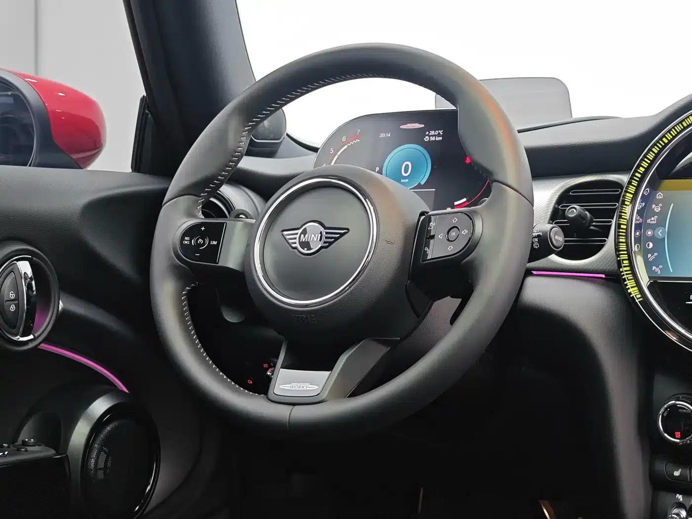 2023 MINI JCW Facelift 2.0T JOHN COOPER WORKS ALL-IN — миниатюра 13