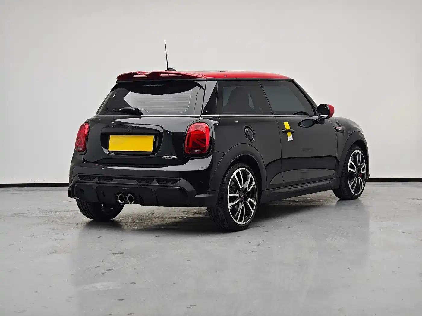 2023 MINI JCW Facelift 2.0T JOHN COOPER WORKS ALL-IN — миниатюра 4
