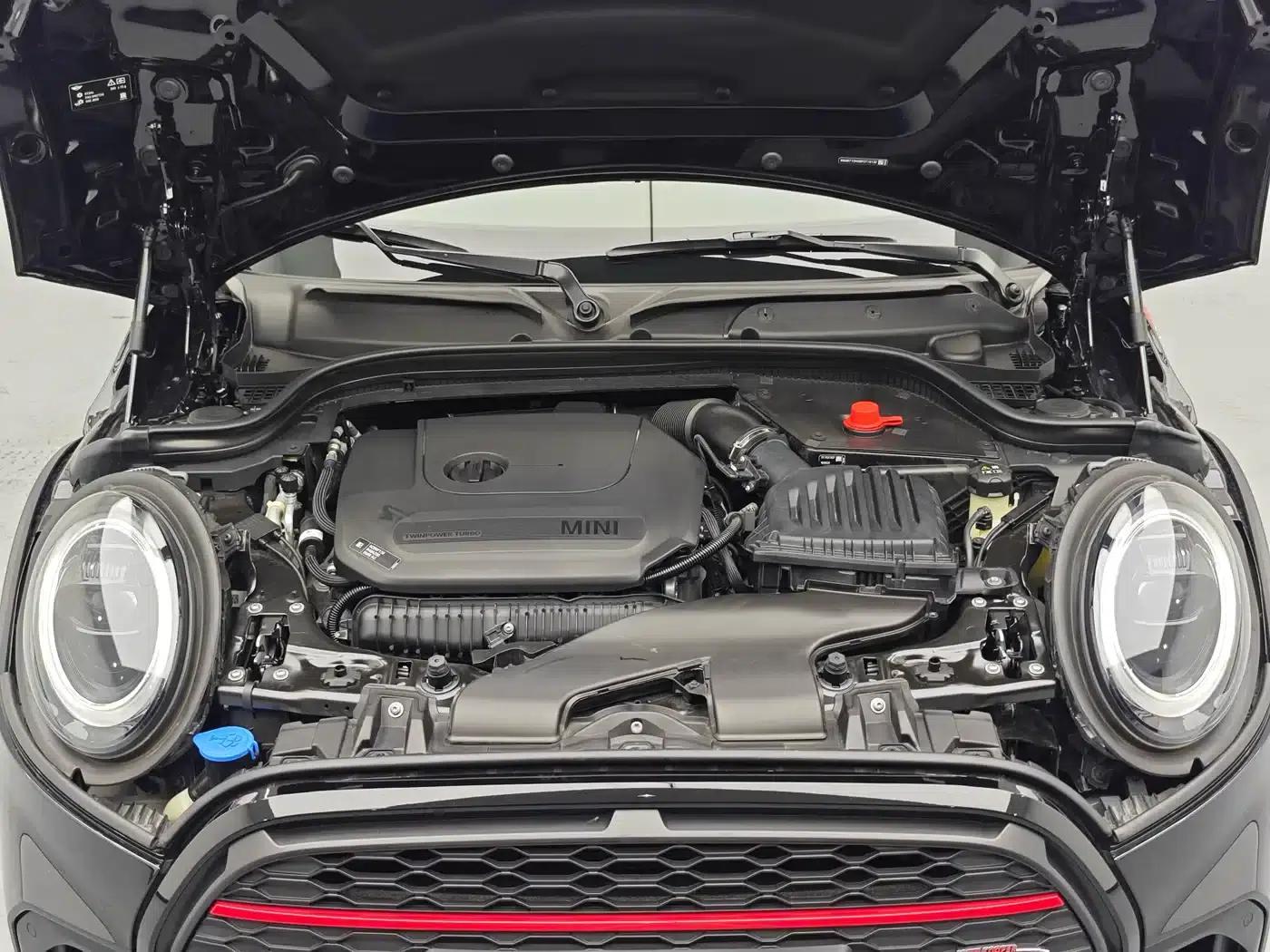 2023 MINI JCW Facelift 2.0T JOHN COOPER WORKS ALL-IN — миниатюра 10