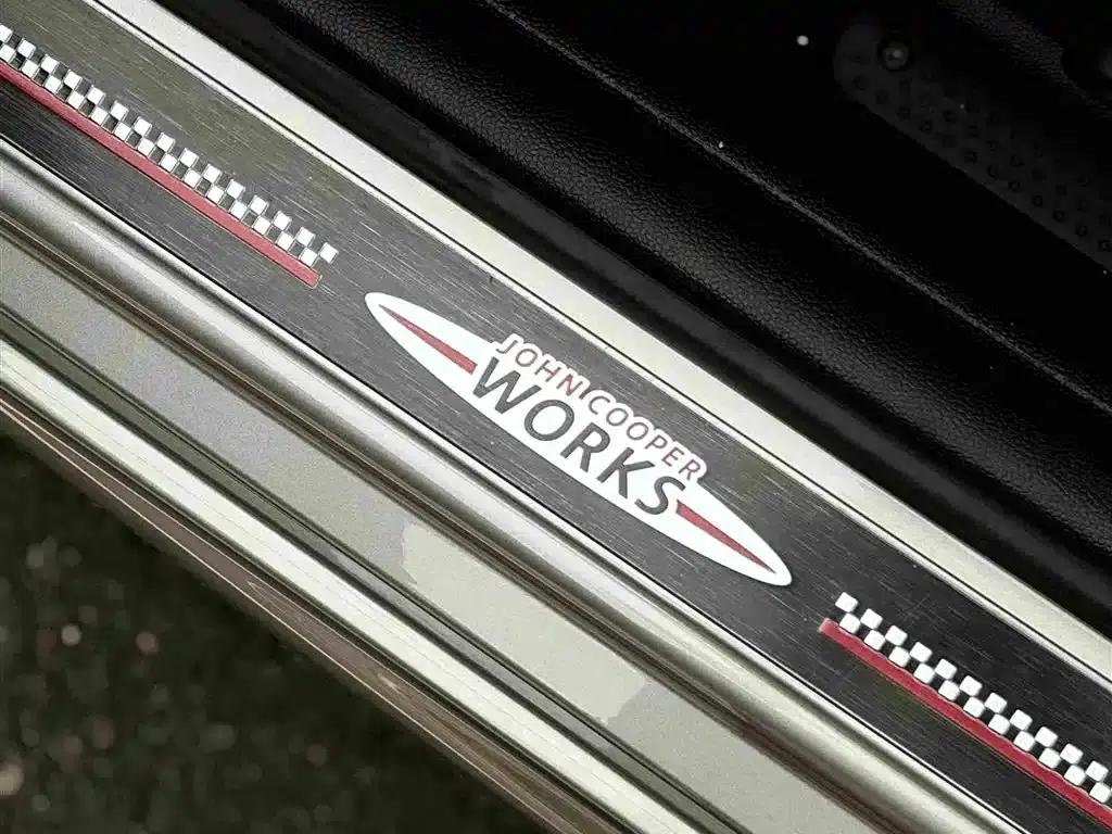 2023 MINI JCW Facelift 2.0T JOHN COOPER WORKS ALL-IN — миниатюра 11