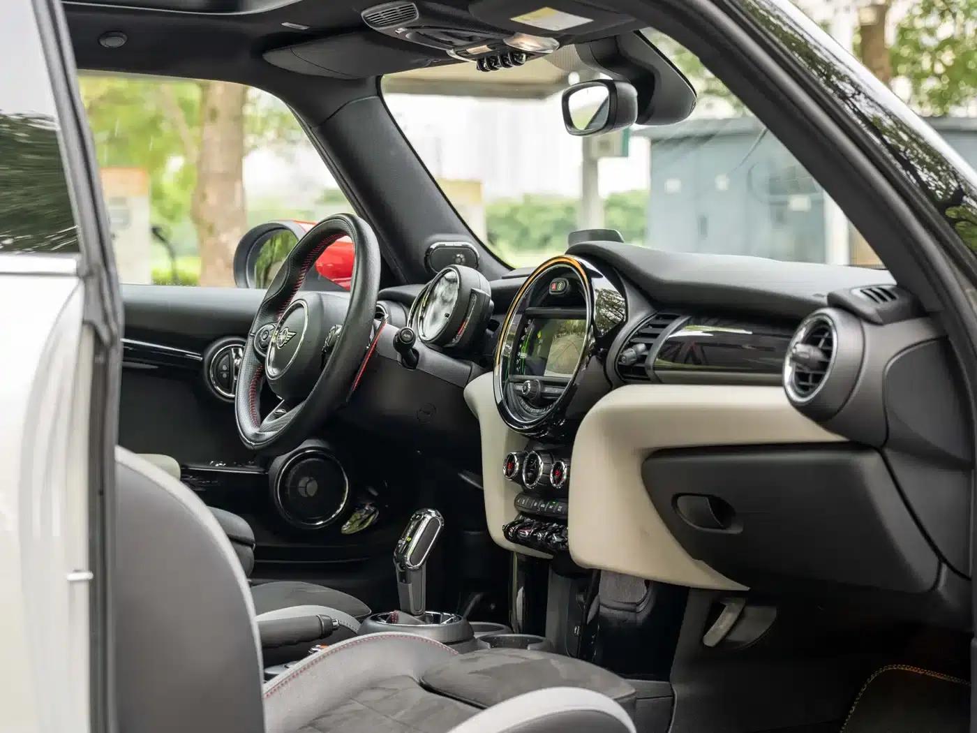 MINI JCW 2020 2.0T JOHN COOPER WORKS ALL-IN — миниатюра 13