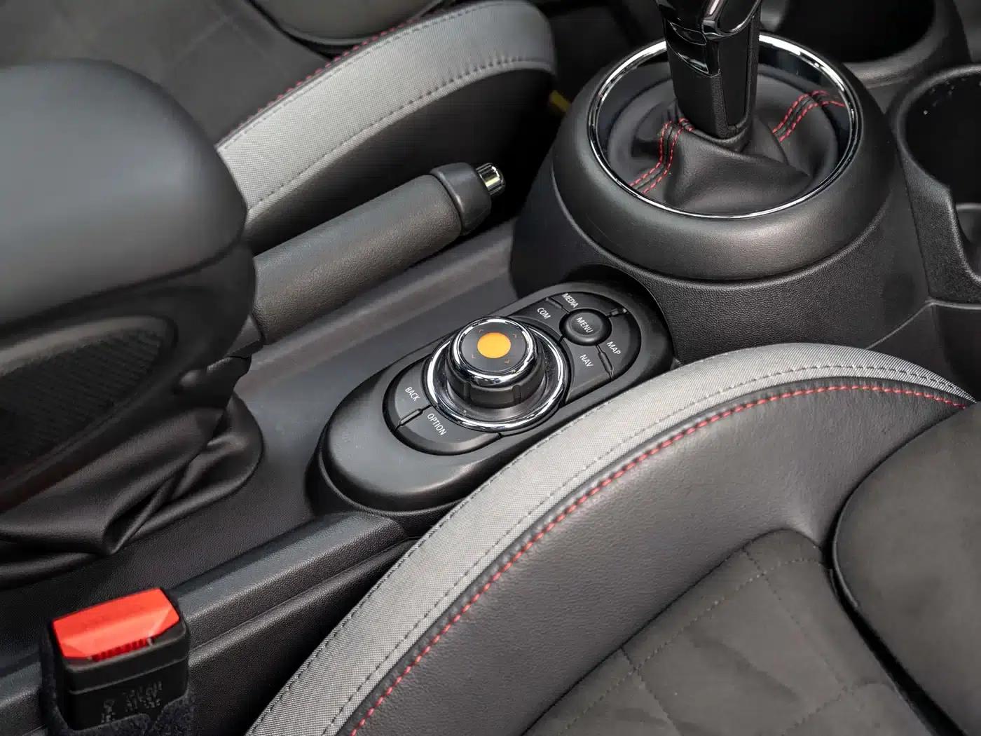 MINI JCW 2020 2.0T JOHN COOPER WORKS ALL-IN — миниатюра 18