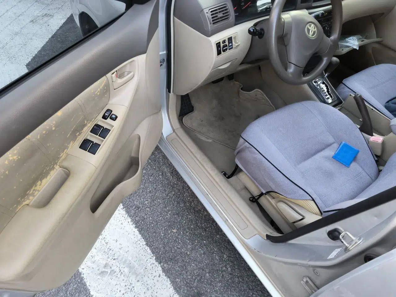 Toyota Corolla EX 2009 1.6L Automatic G Special Edition — миниатюра 16