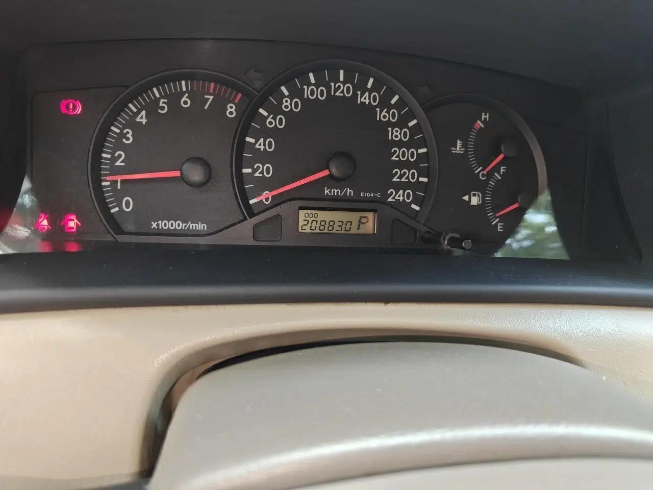 Toyota Corolla EX 2011 1.6L Automatic Classic Edition — миниатюра 12