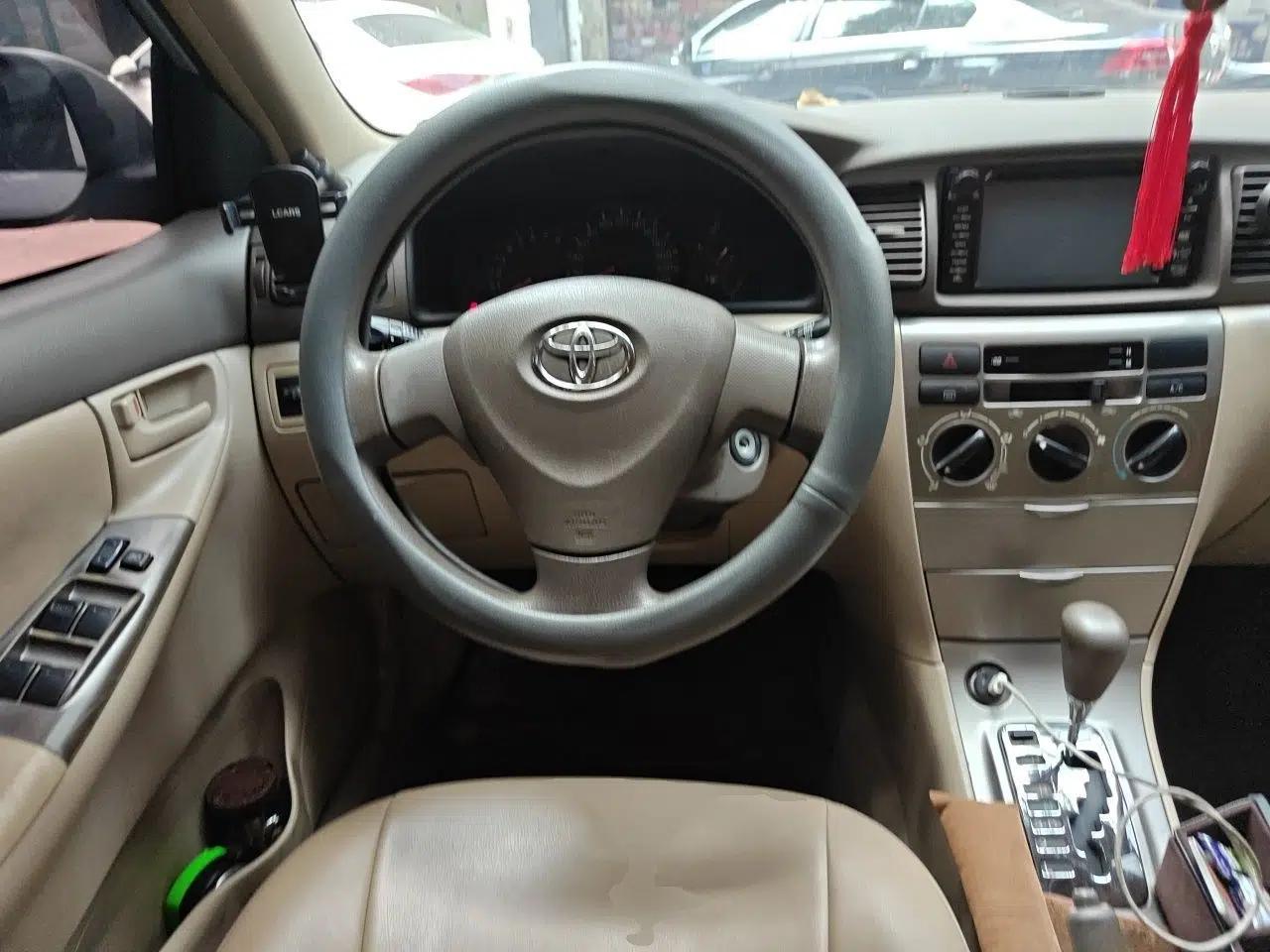 Toyota Corolla EX 2011 1.6L Automatic Classic Edition — миниатюра 10