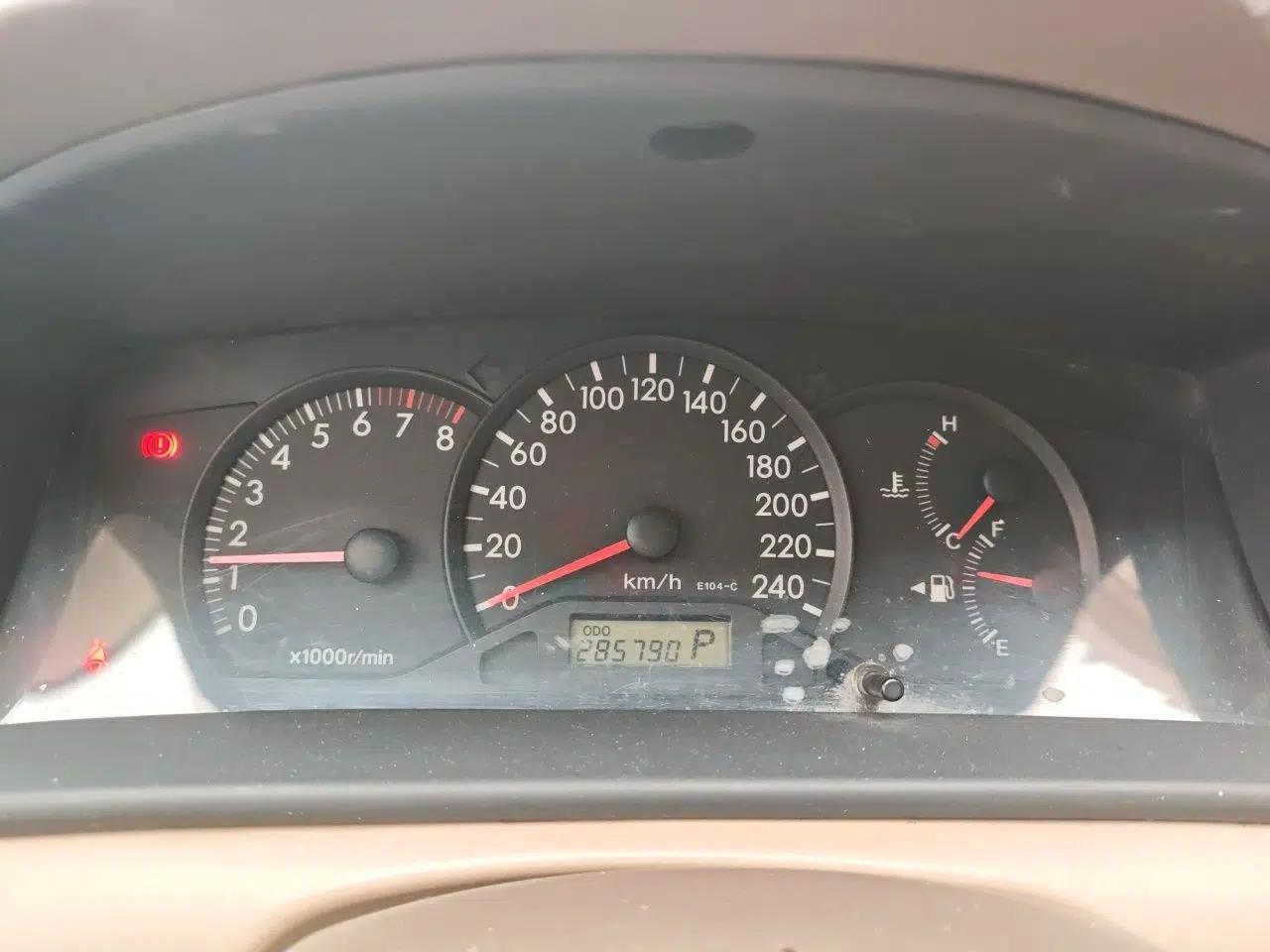 Toyota Corolla EX 2011 1.6L Automatic Classic Edition — миниатюра 11