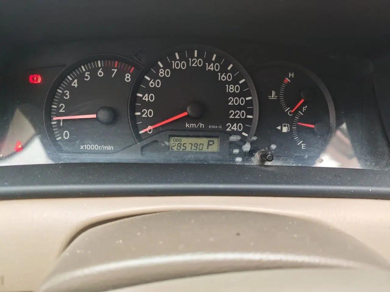 Toyota Corolla EX 2011 1.6L Automatic Classic Edition — миниатюра 12