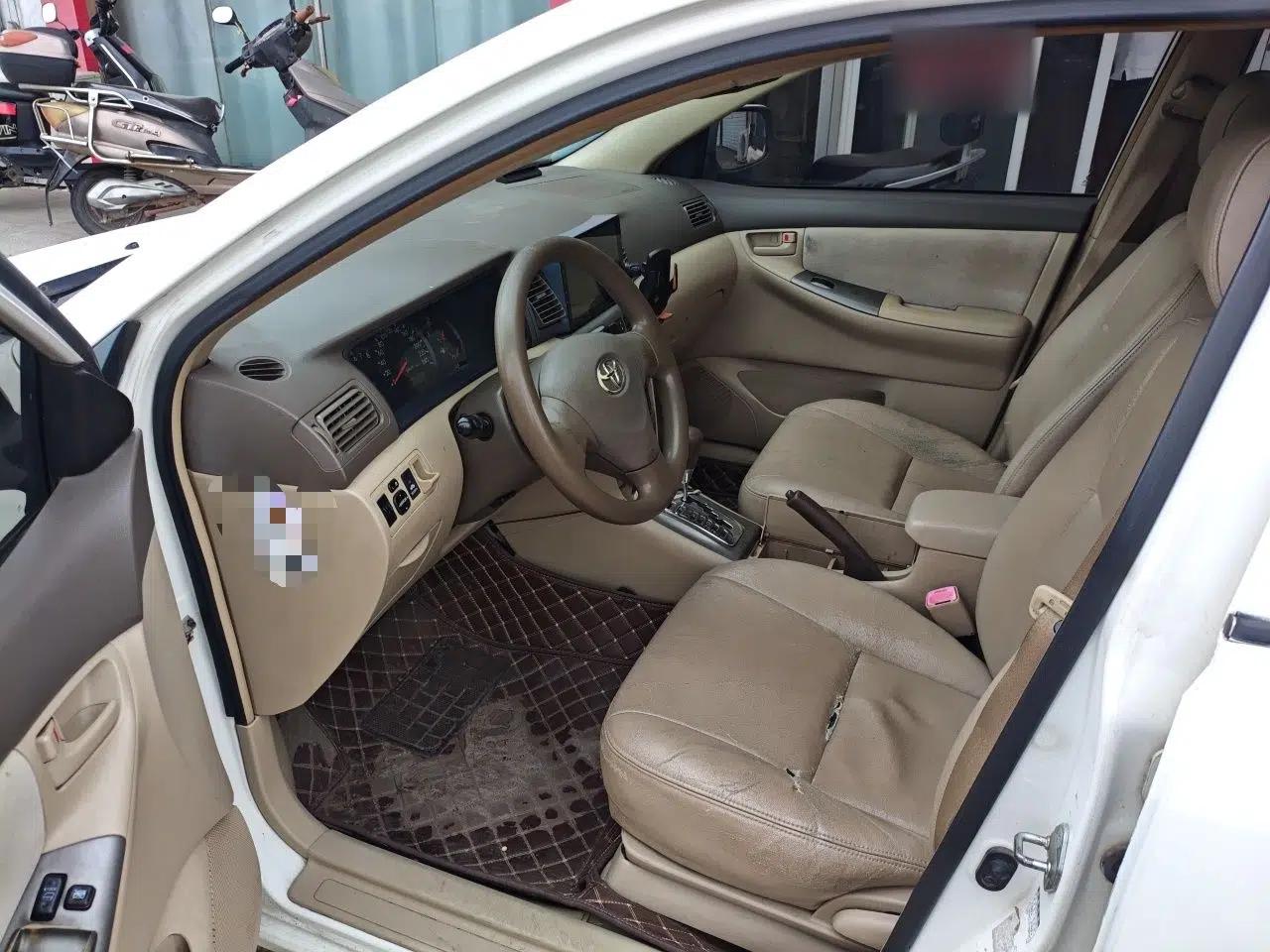 Toyota Corolla EX 2011 1.6L Automatic Classic Edition — миниатюра 16