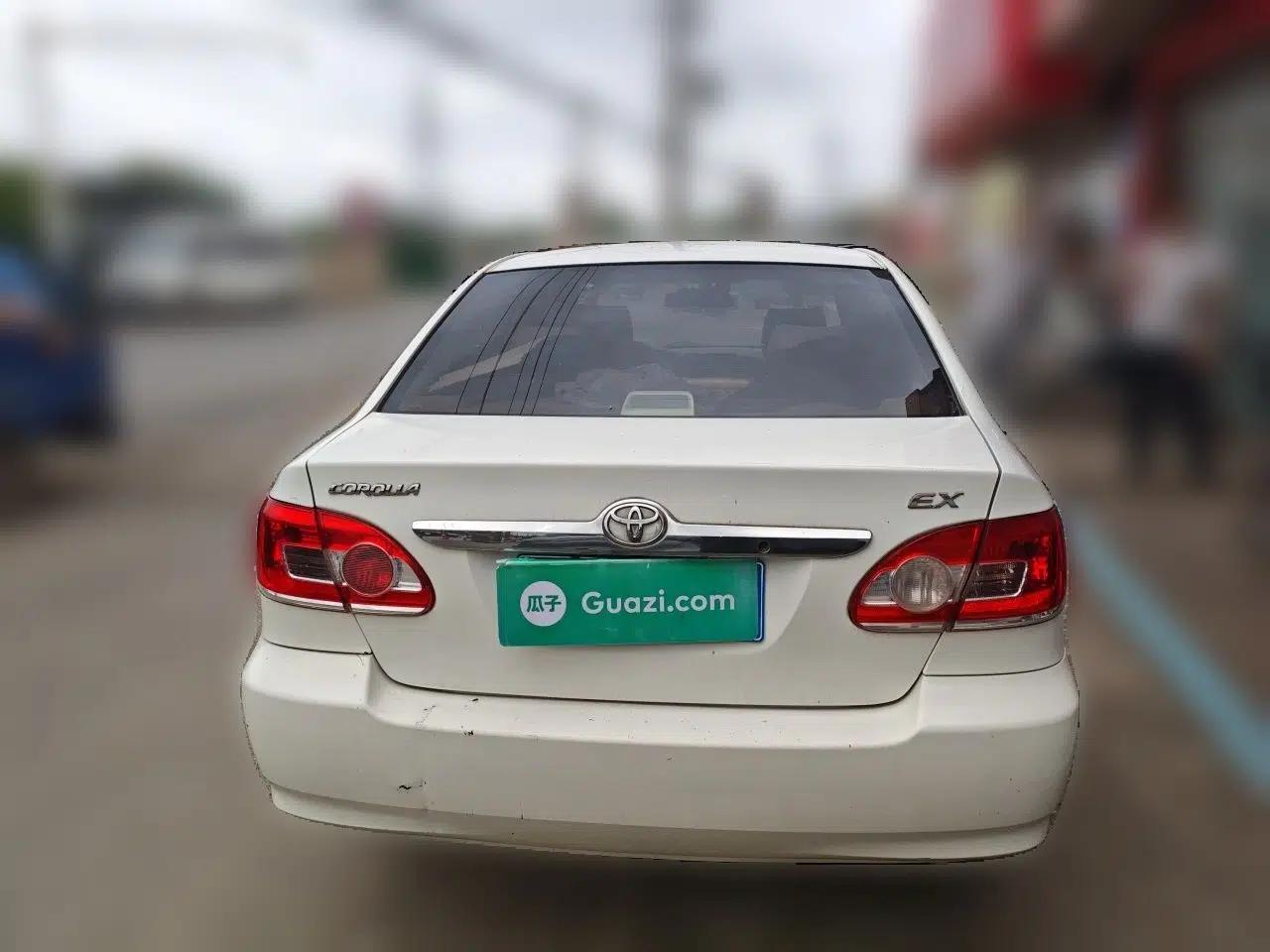 Toyota Corolla EX 2011 1.6L Automatic Classic Edition — миниатюра 5
