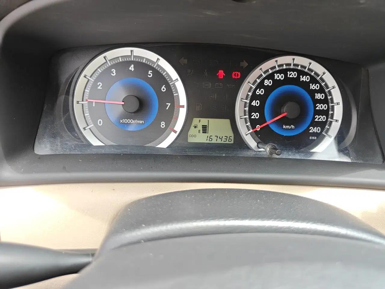 Toyota Corolla EX 2013 1.6L Manual Excellence Edition — миниатюра 12