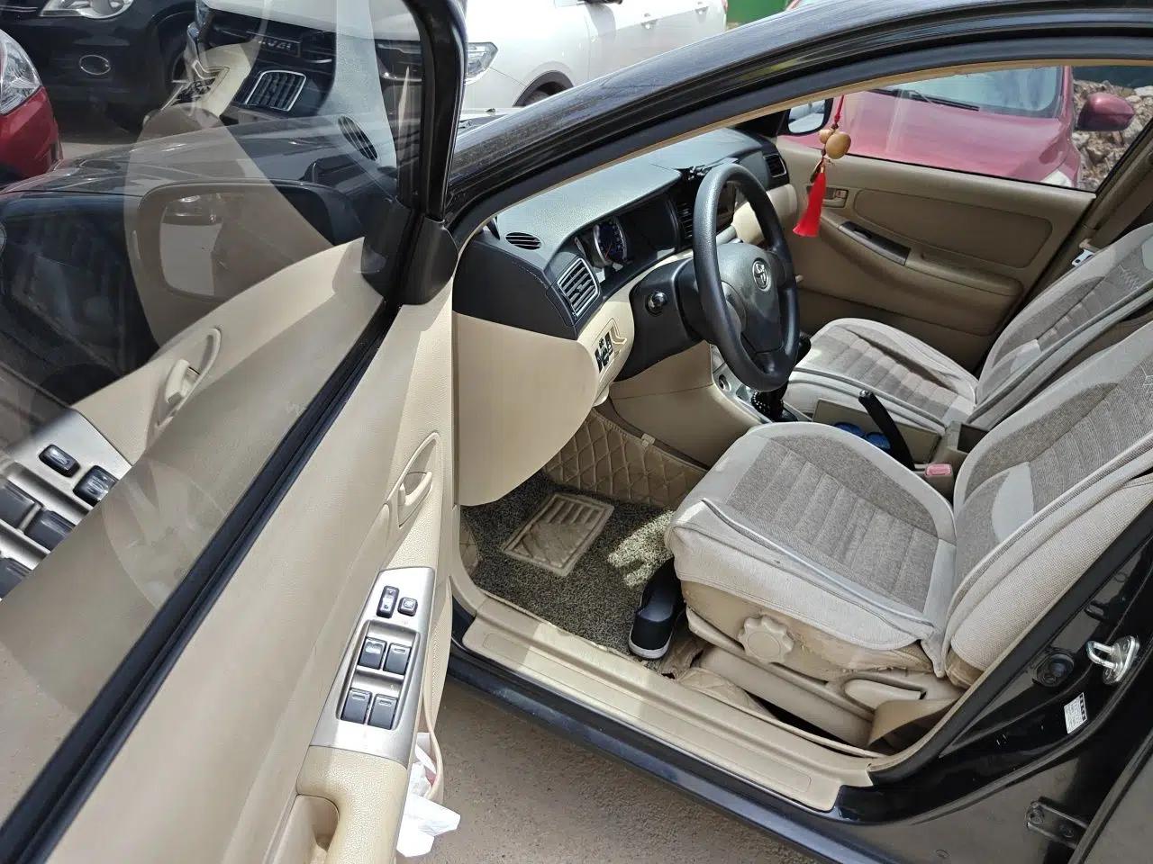Toyota Corolla EX 2013 1.6L Manual Excellence Edition — миниатюра 16
