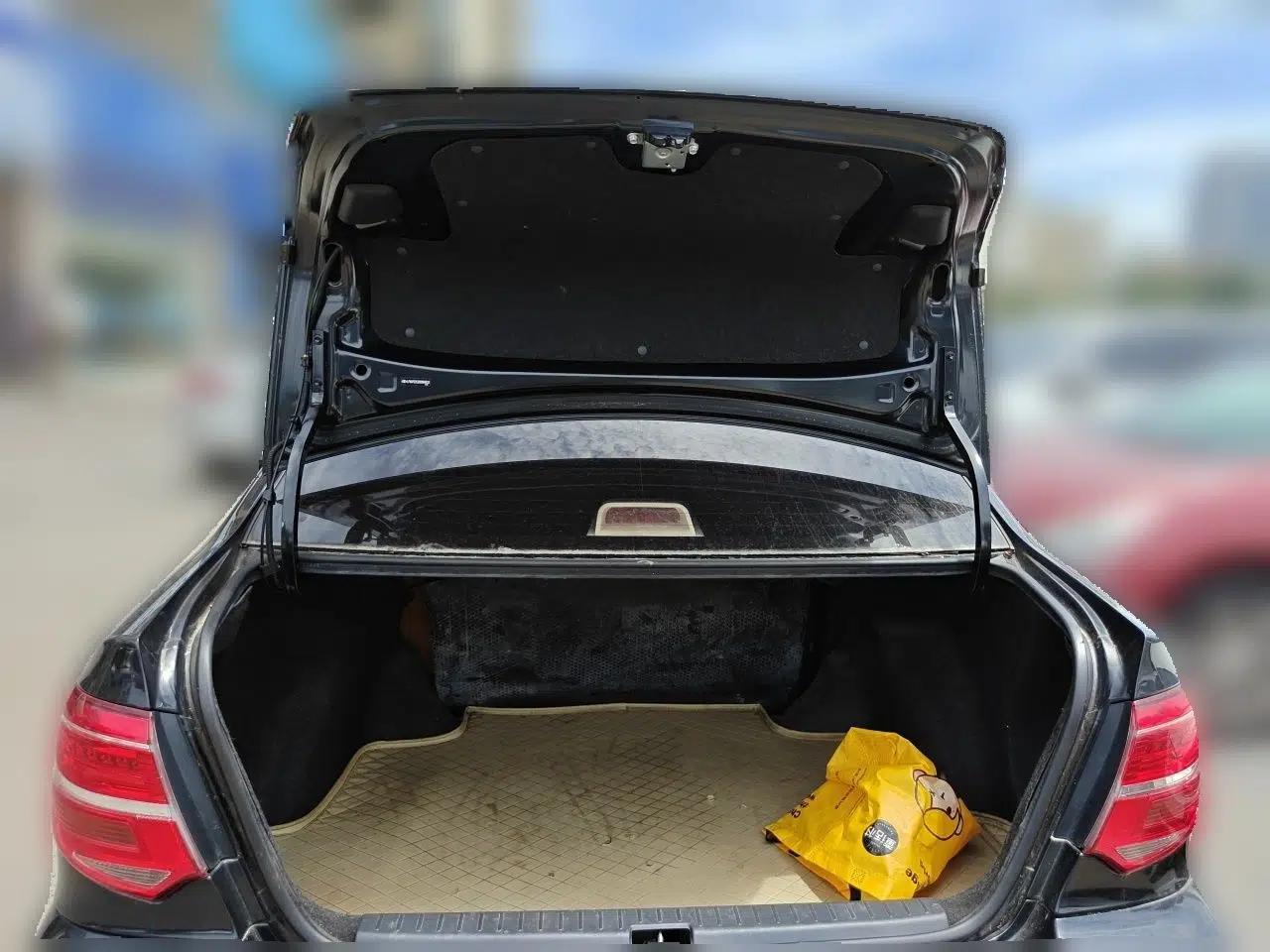 Toyota Corolla EX 2013 1.6L Manual Excellence Edition — миниатюра 19