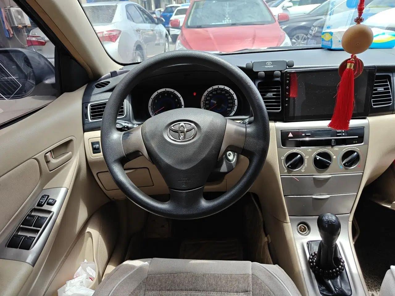 Toyota Corolla EX 2013 1.6L Manual Excellence Edition — миниатюра 10