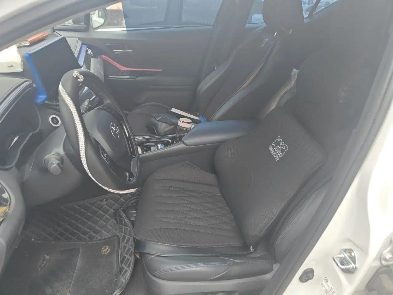 Toyota C-HR 2023 2.0L Luxury Edition — миниатюра 15