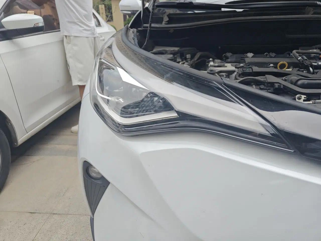 Toyota C-HR 2023 2.0L Luxury Edition — миниатюра 7