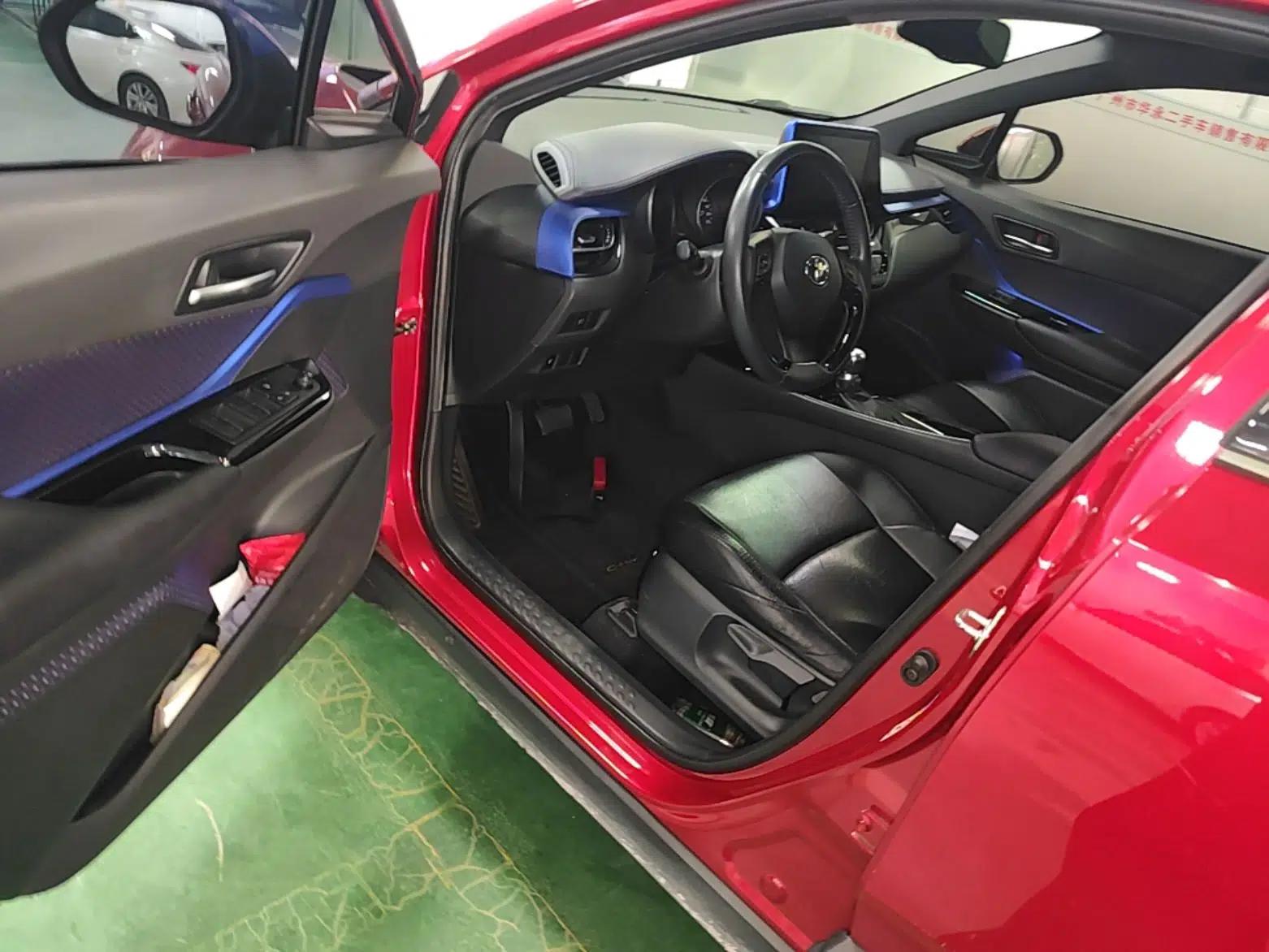 Toyota C-HR 2018 2.0L Luxury Edition China VI Standard — миниатюра 18