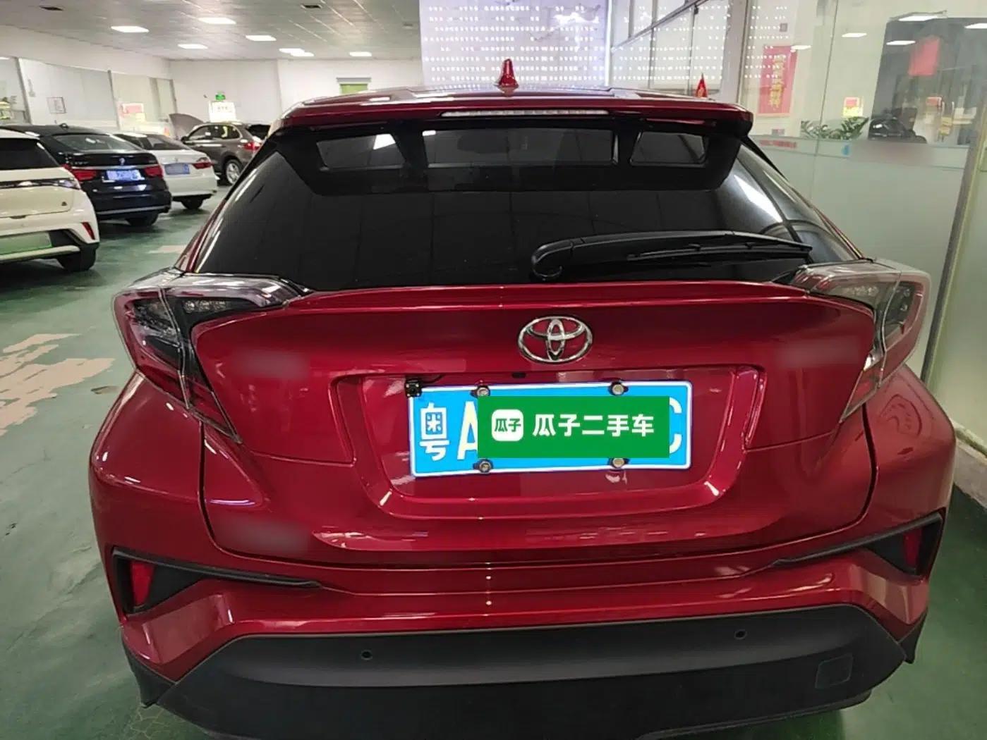 Toyota C-HR 2018 2.0L Luxury Edition China VI Standard — миниатюра 5