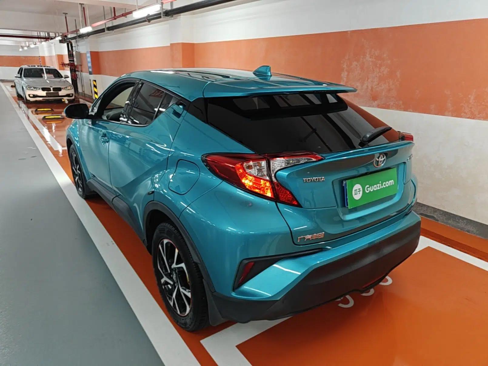 Toyota C-HR 2018 2.0L Leading Edition China V-standard — миниатюра 4