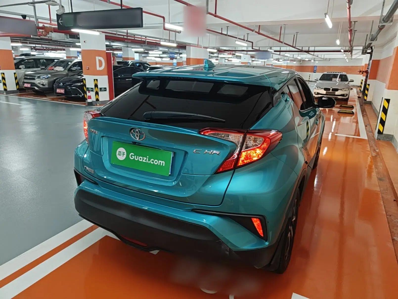 Toyota C-HR 2018 2.0L Leading Edition China V-standard — миниатюра 6