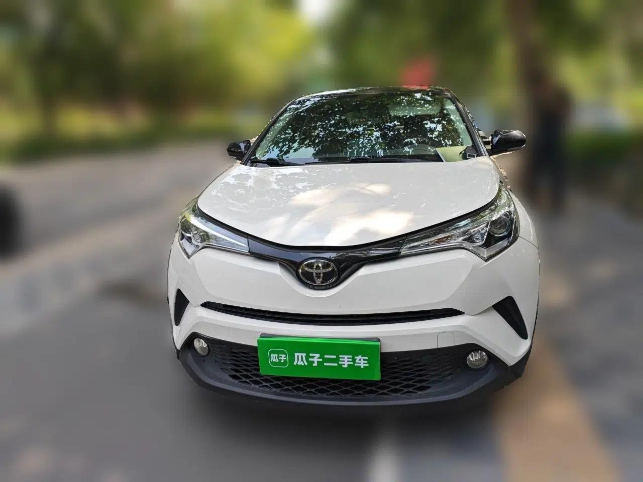 Toyota C-HR 2018 2.0L Leading Edition China VI — миниатюра 2