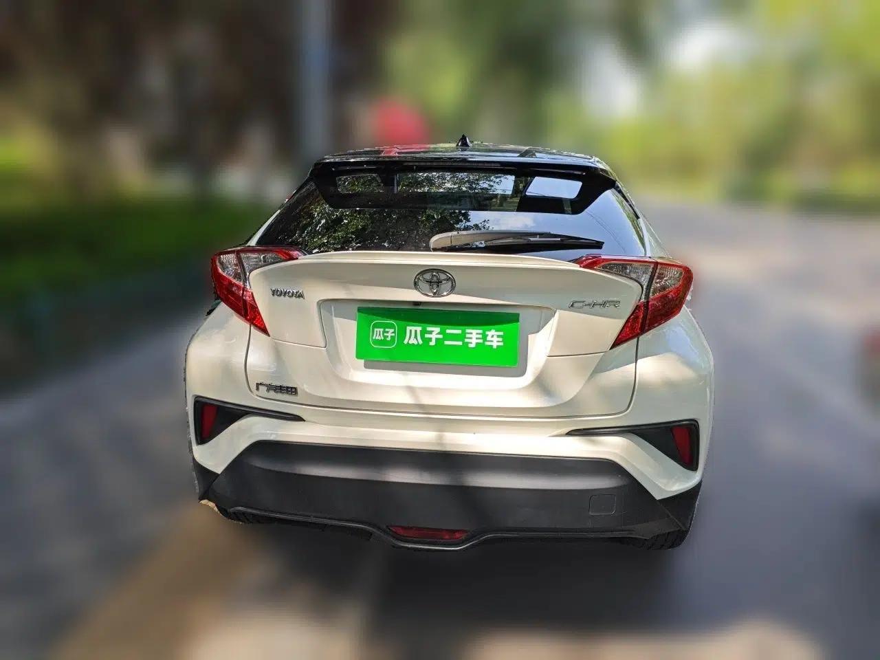 Toyota C-HR 2018 2.0L Leading Edition China VI — миниатюра 5