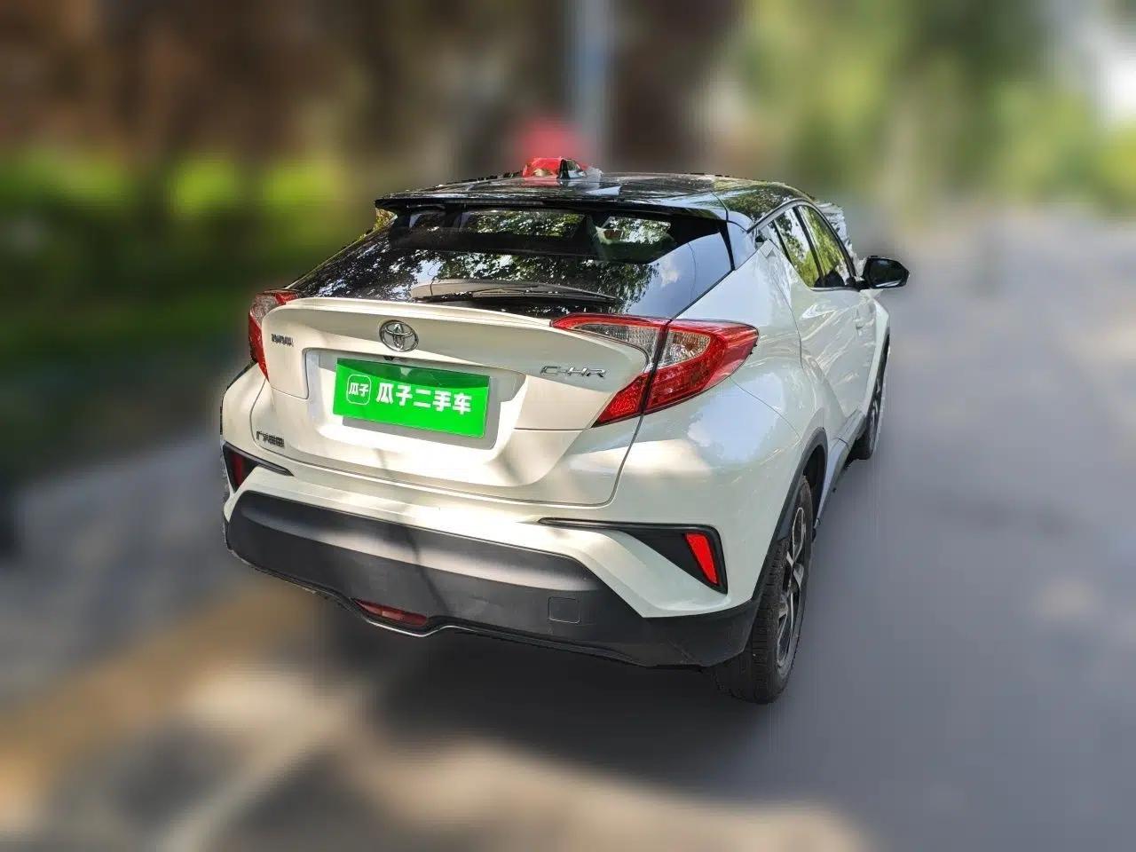 Toyota C-HR 2018 2.0L Leading Edition China VI — миниатюра 6