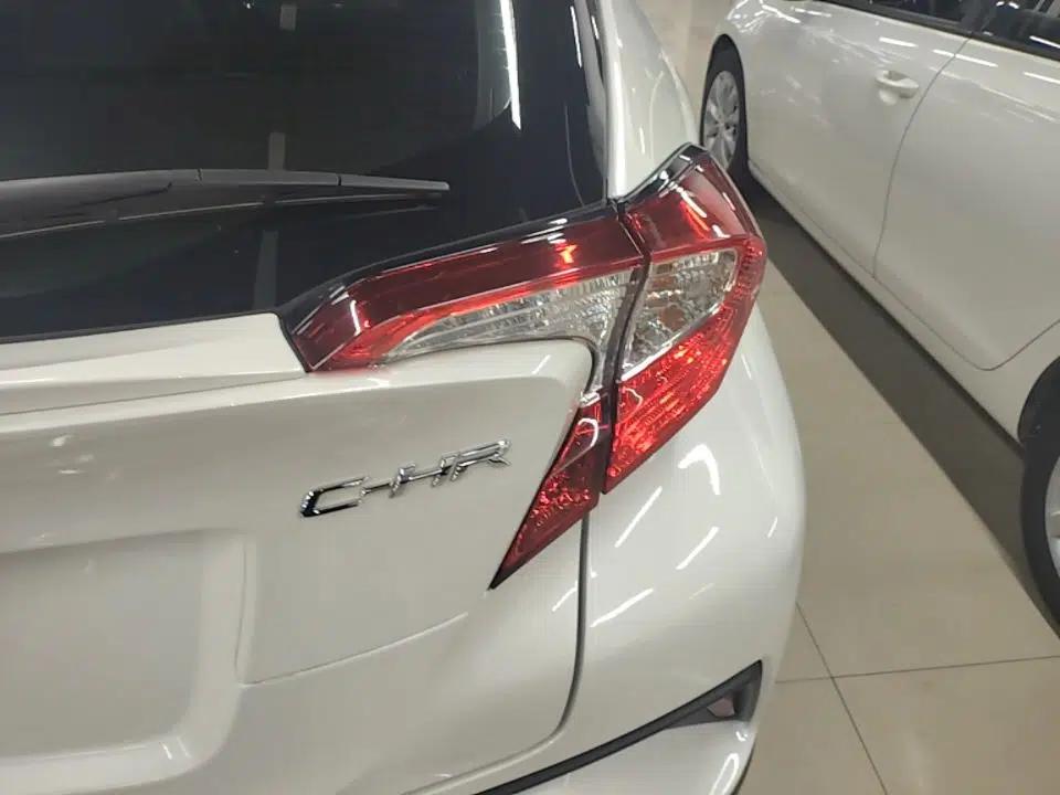 Toyota C-HR 2020 2.0L Leading Edition — миниатюра 14