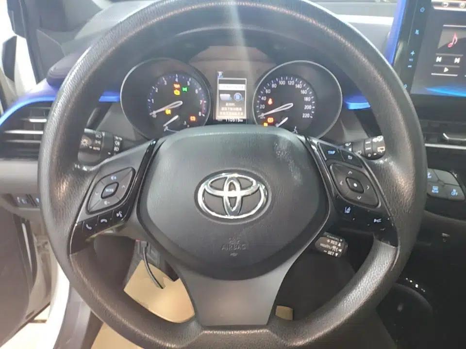 Toyota C-HR 2020 2.0L Leading Edition — миниатюра 18