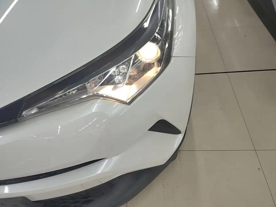 Toyota C-HR 2020 2.0L Leading Edition — миниатюра 8