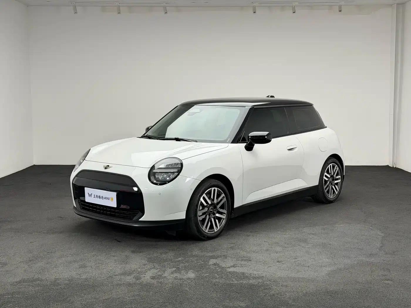 2025 Electric MINI Cooper (Facelift) - 466km/h - Classic Style — миниатюра 2