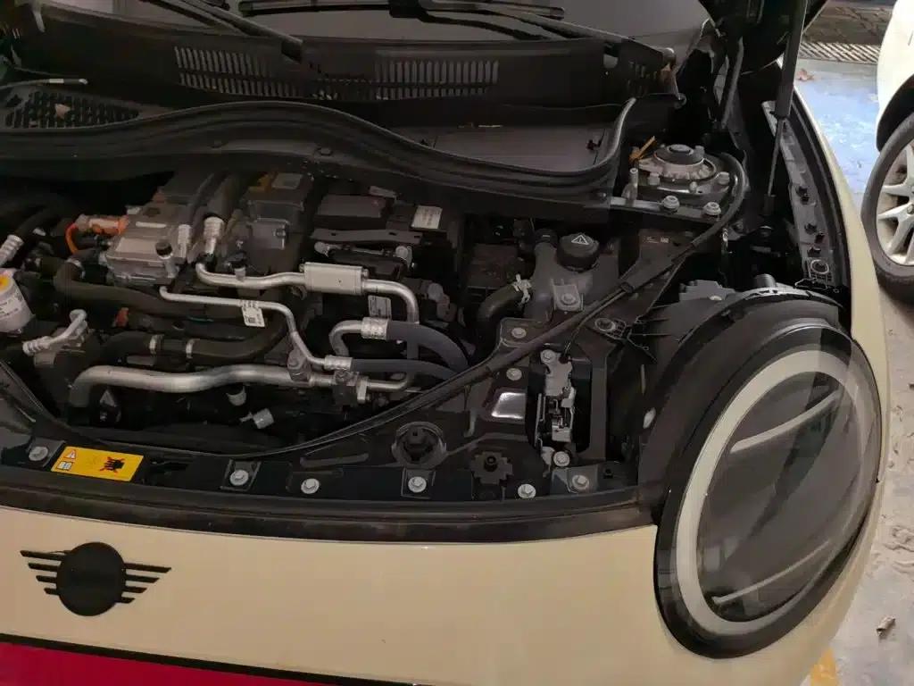2024 Electric MINI Cooper SE Racer (452km) — миниатюра 22