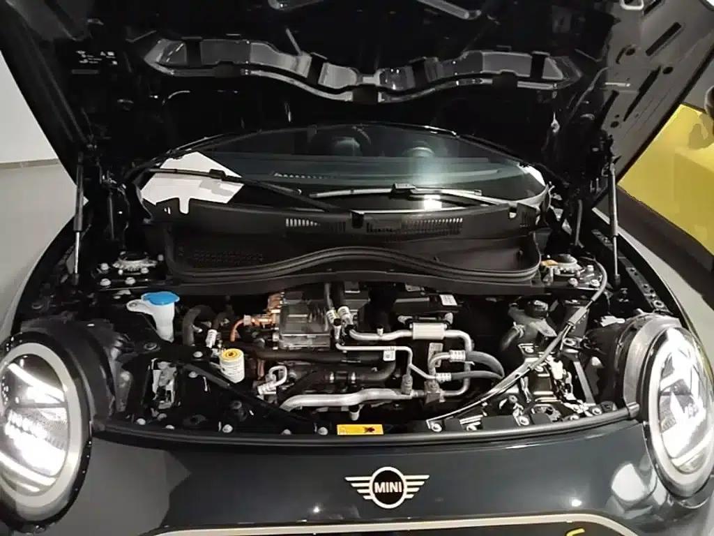 2024 Electric MINI Cooper SE (452km/h) - Artist — миниатюра 20