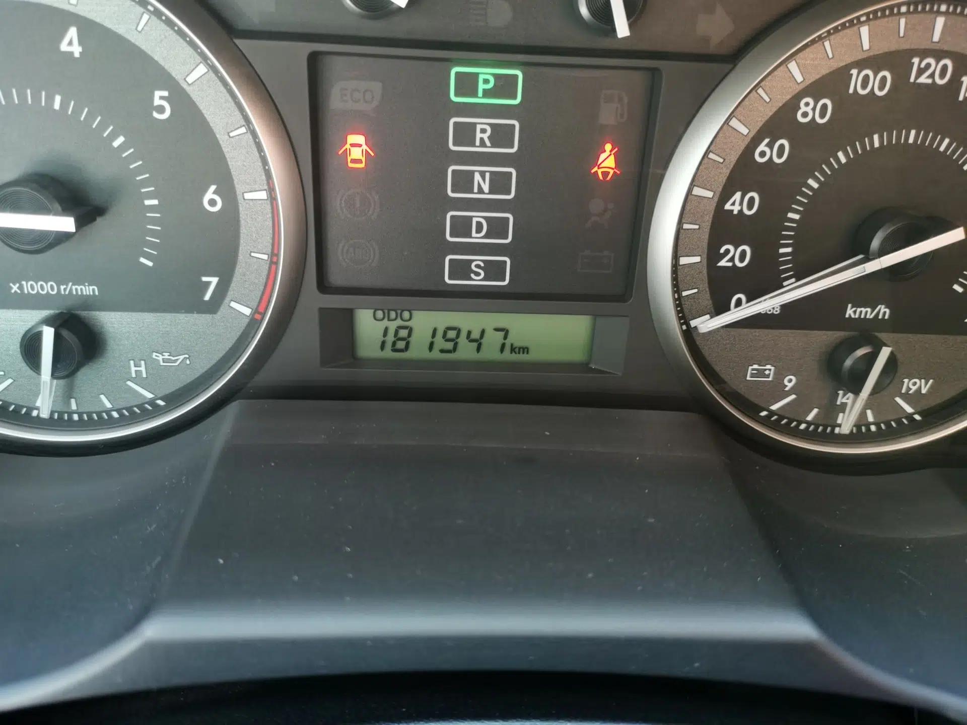 Toyota Land Cruiser 2015 model, automatic transmission, 5 seats, 4.0L (parallel import) — миниатюра 12