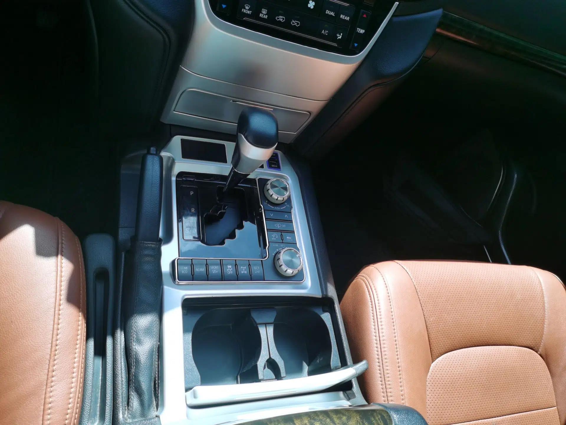 Toyota Land Cruiser 2015 model, automatic transmission, 5 seats, 4.0L (parallel import) — миниатюра 14