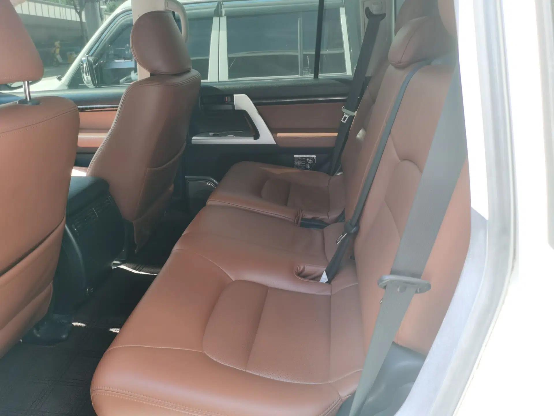 Toyota Land Cruiser 2015 model, automatic transmission, 5 seats, 4.0L (parallel import) — миниатюра 17