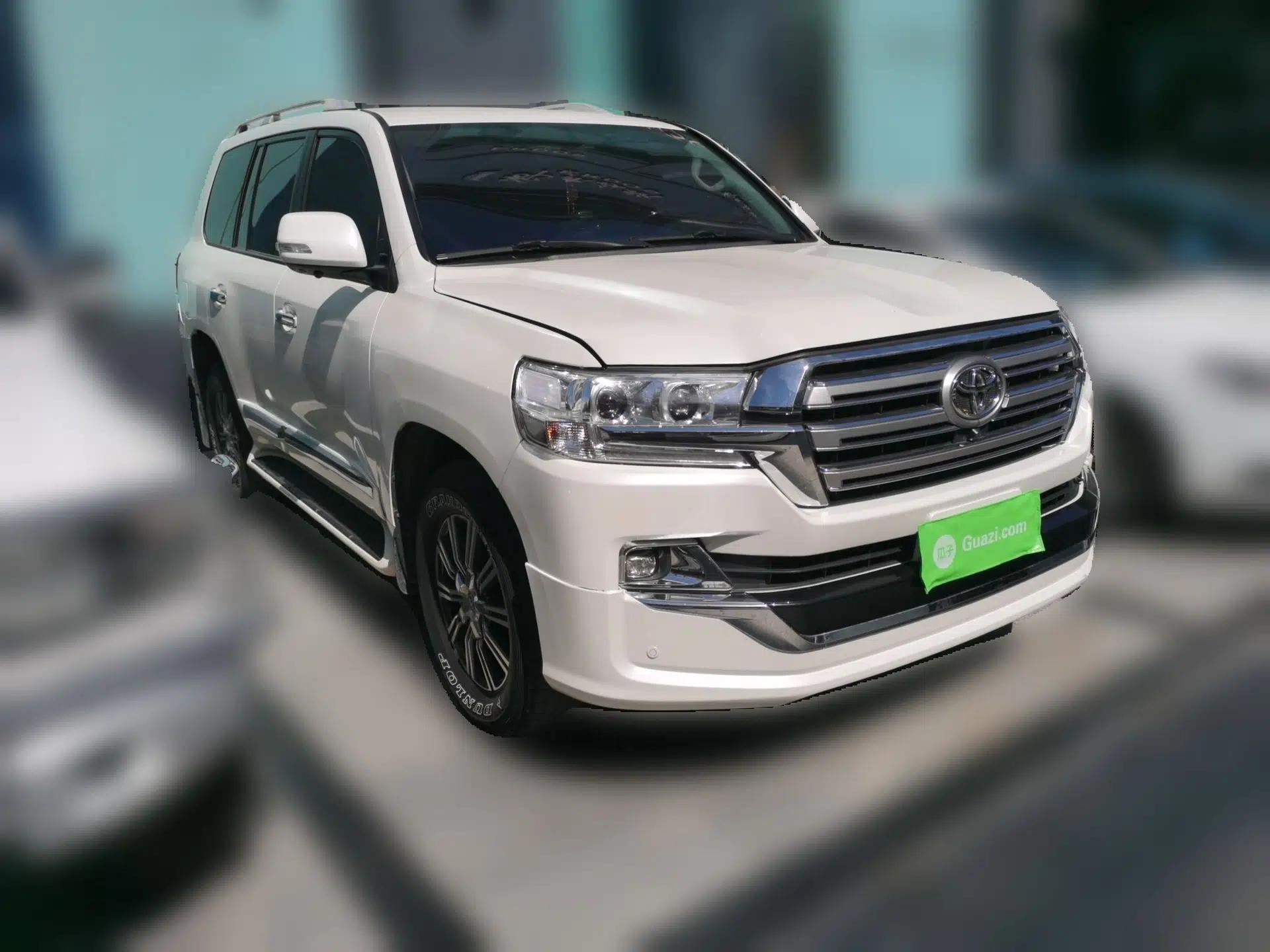 Toyota Land Cruiser 2015 model, automatic transmission, 5 seats, 4.0L (parallel import) — миниатюра 3
